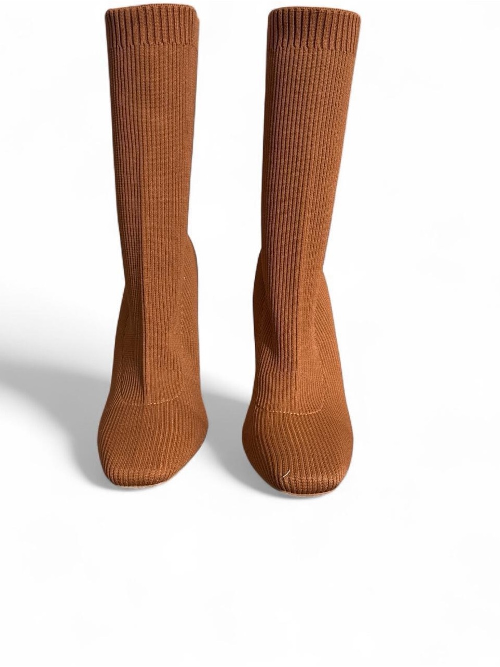 Cuccoo Terracotta Brown Ribbed Knit Boots with a 4.5" heel. Size 9